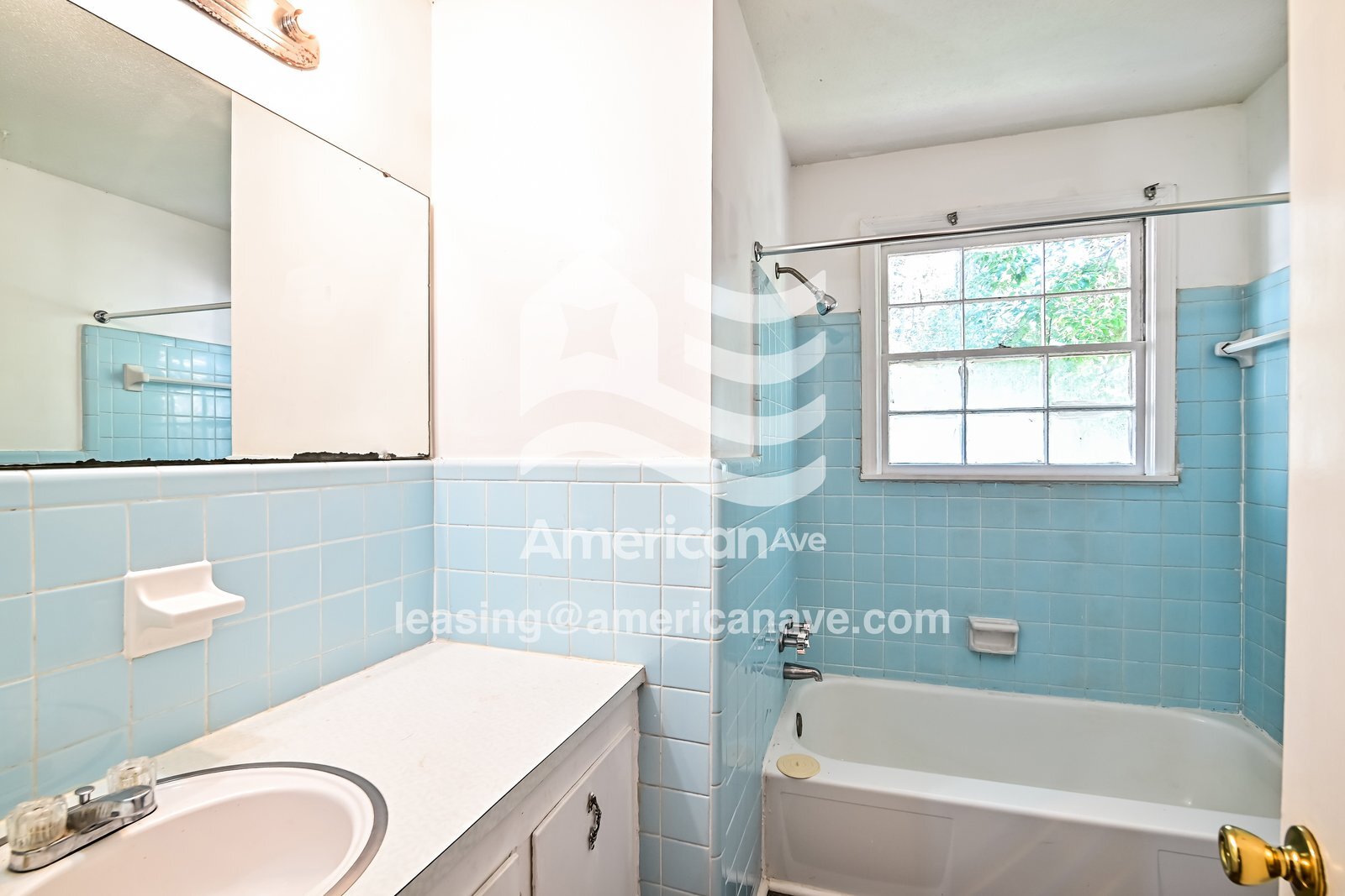 Building Photo - 57 Newport Dr