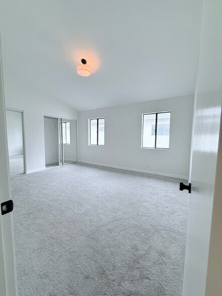 Bedroom #1 - 11940 Weddington St