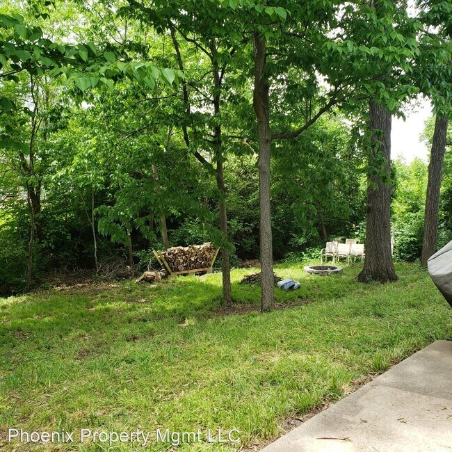 Building Photo - 3409-3411 Squirrel Dr