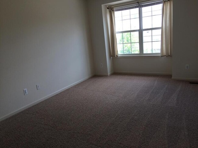 Building Photo - 2882 Barclay Way