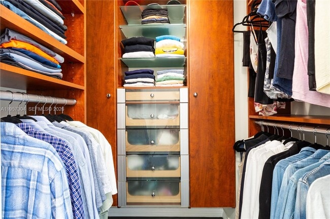 Building Photo - 3350 SW 27th Ave