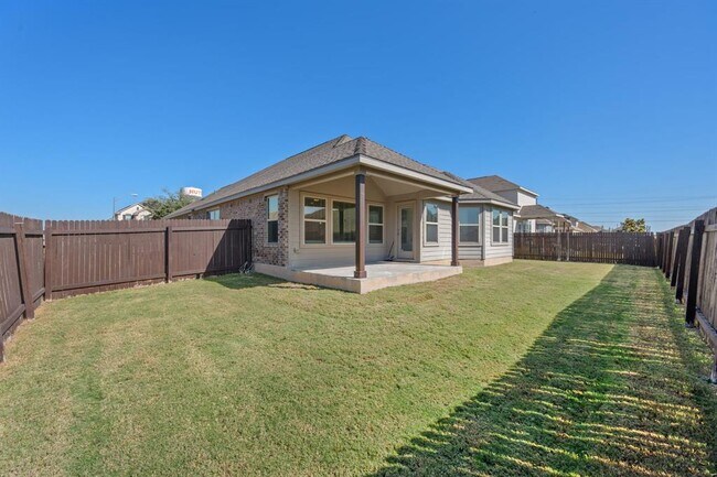 Building Photo - 717 N Emory Cove