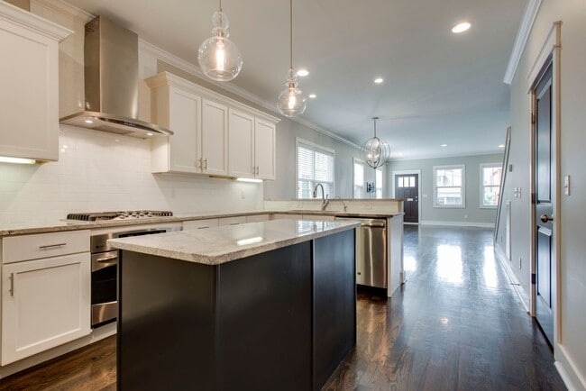 Building Photo - Great 3 bedroom 3 bath home in Germantown!