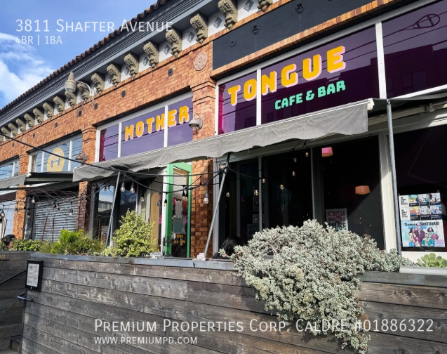 Building Photo - 3811 Shafter Ave