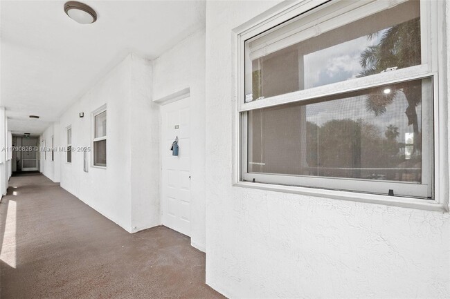Building Photo - 10730 NW 66th St