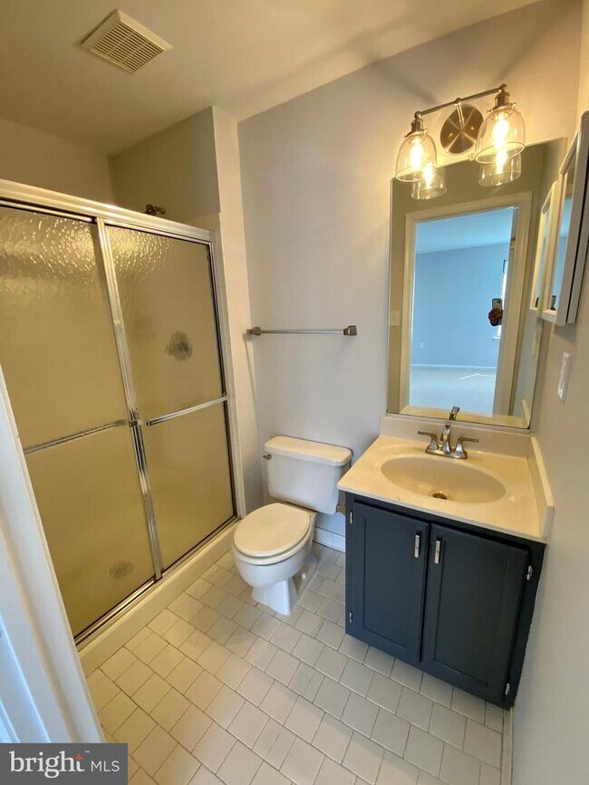 Building Photo - 1121 Castle Harbor Way