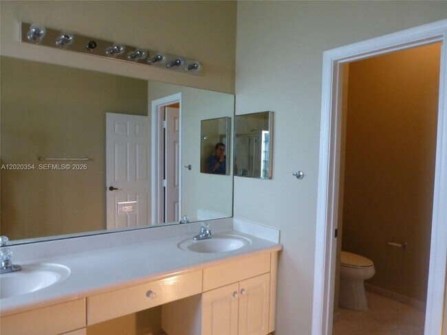 Building Photo - 1139 Chenille Cir