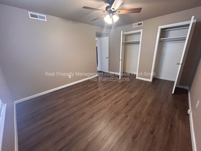 Building Photo - 2301 S V St