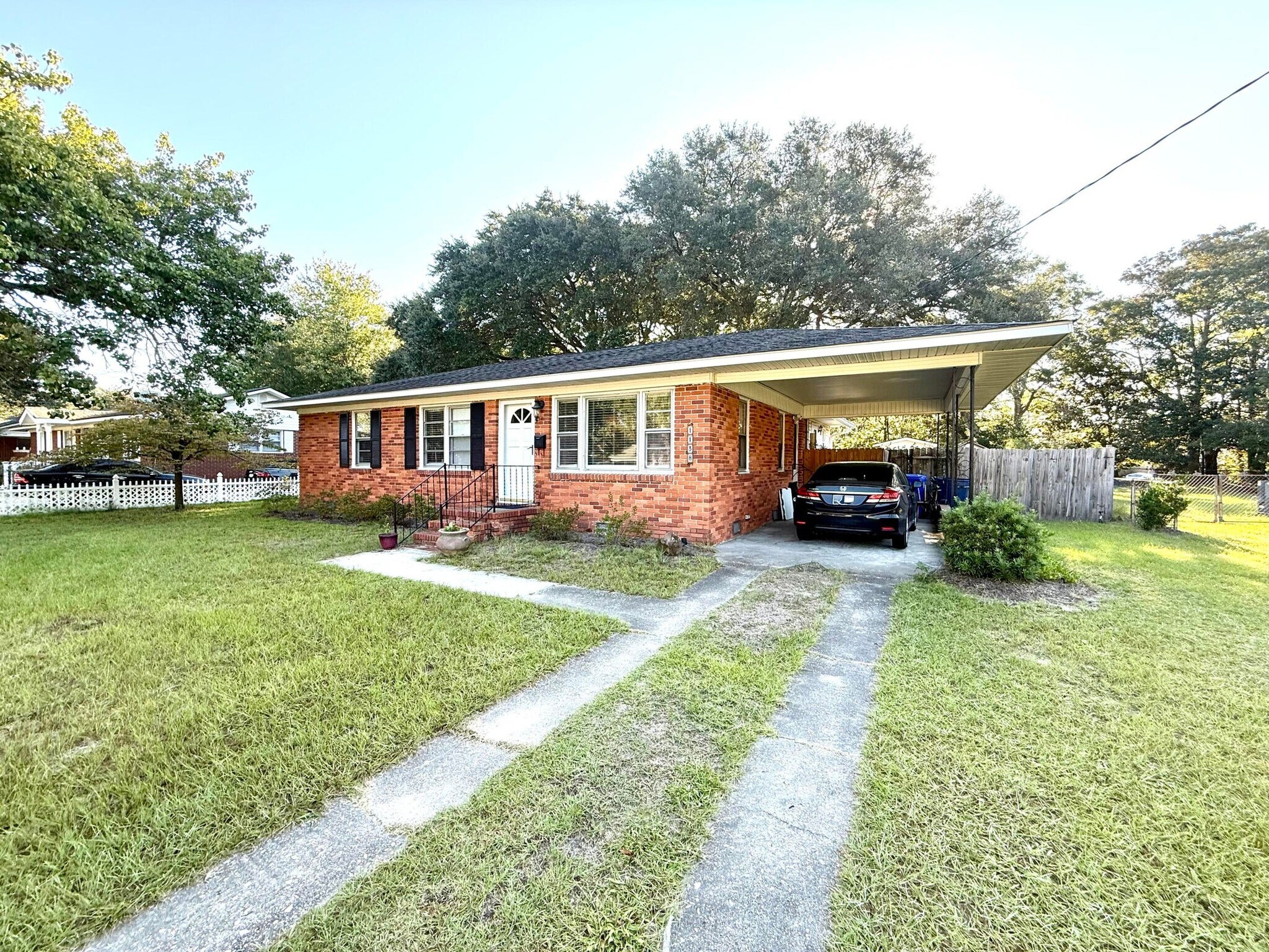 Building Photo - 1138 Crull Dr