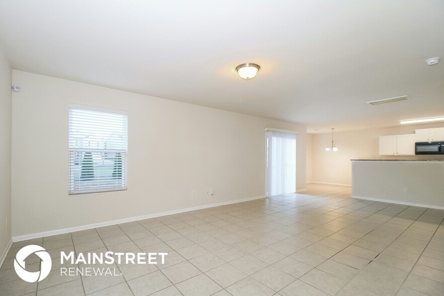 Building Photo - 4215 Kendall Farms Way