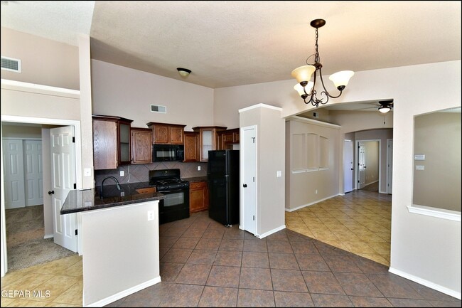 Building Photo - 12976 Enrique Gomez Dr