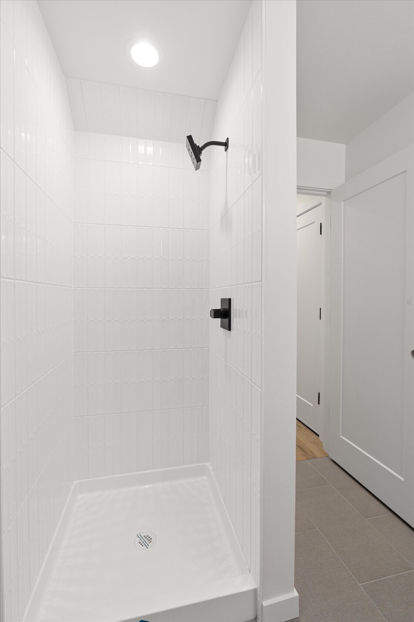 Lower Bath - 2151 N 147th St