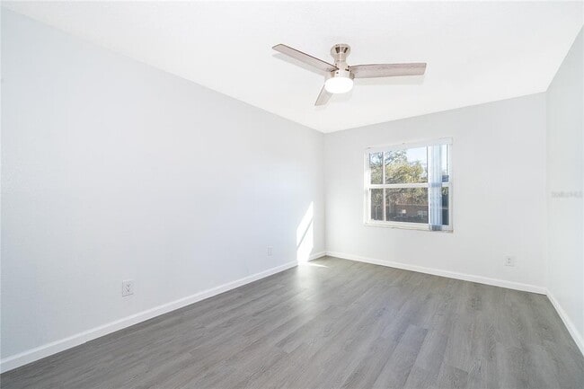 Building Photo - 2432 Swailes Dr