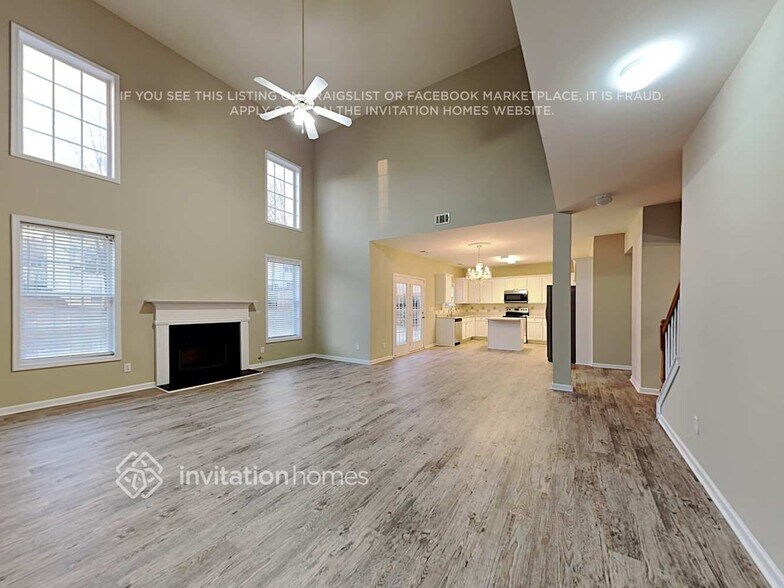 Building Photo - 1653 Broomfield Way