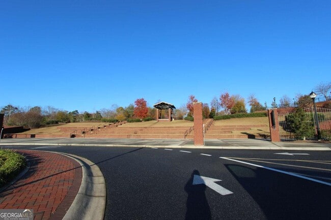 Building Photo - 514 Clover Dr