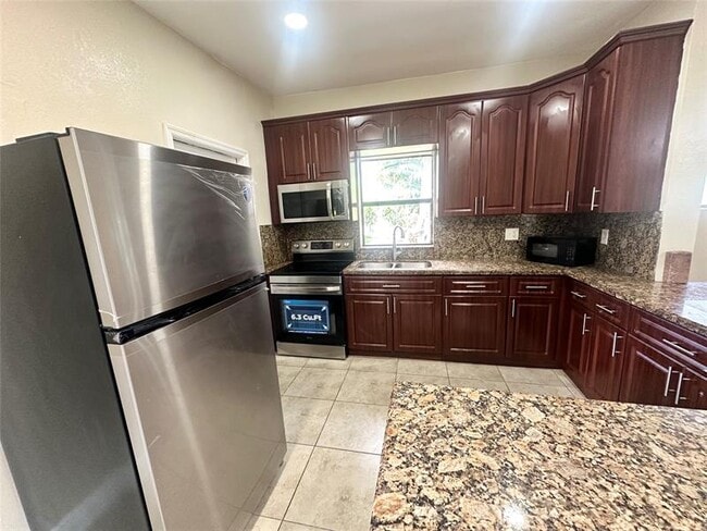 Building Photo - 260 NW 106th St