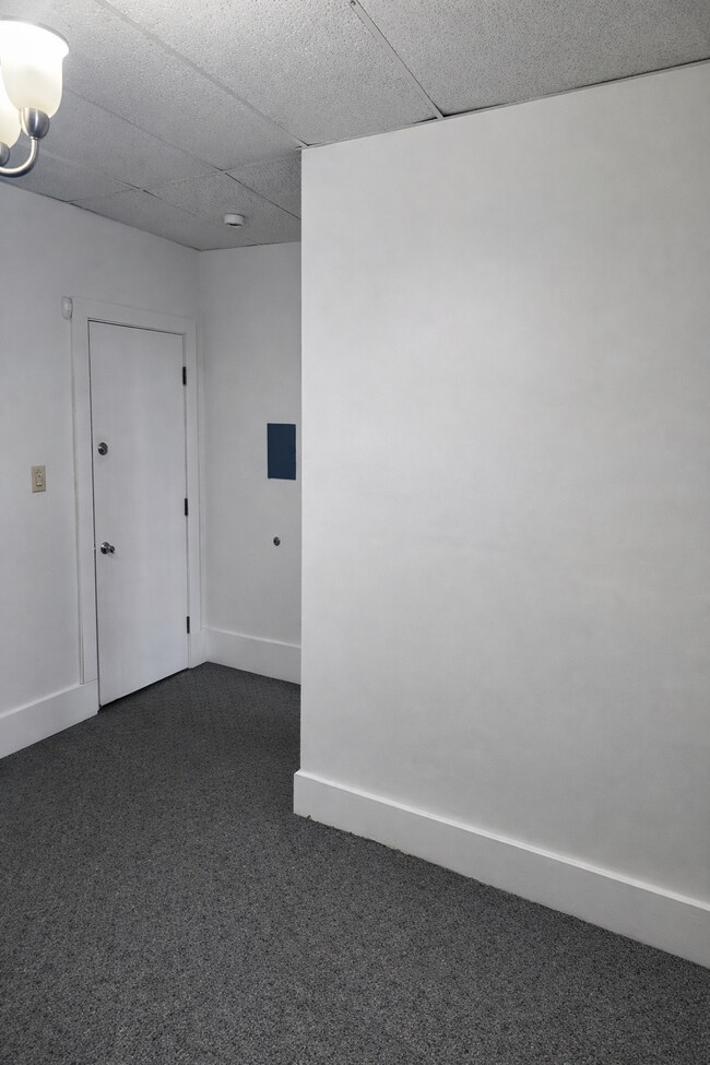 Building Photo - 1330 Locust St