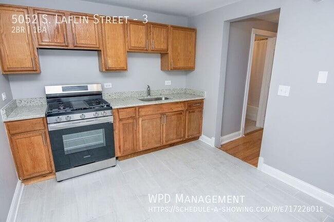 Building Photo - 5052 S Laflin St