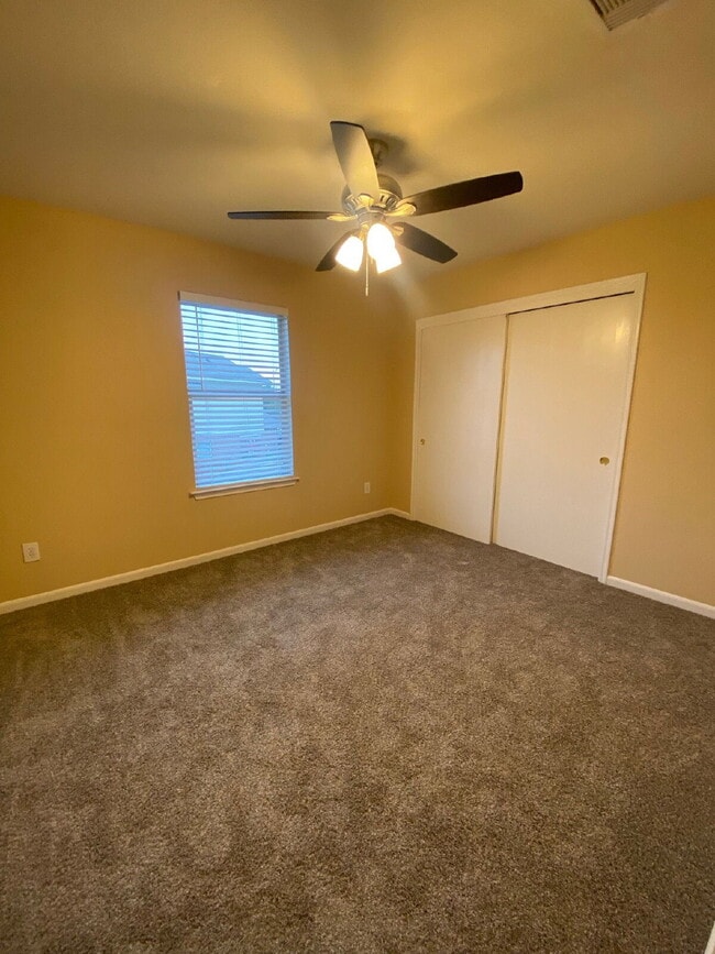 Building Photo - Spacious 4Bed, 2.5 Bath plus Bonus Room, 2-story home in the desirable Remington Grove community!