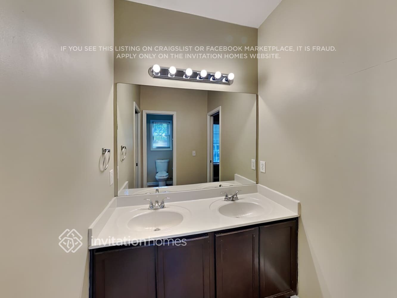 Building Photo - 467 Greyhawk Way