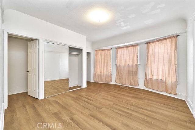 Building Photo - 1115 S Mariposa Ave