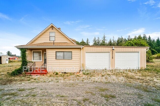 Building Photo - 32125 SE Hinman Ave