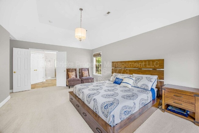 Building Photo - 8100 Morehouse Dr