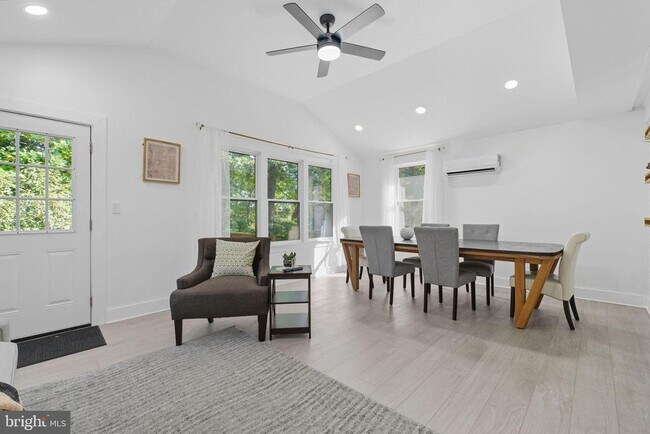 Building Photo - 2539 Gallows Rd