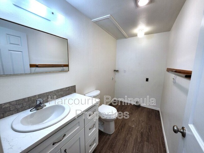 Building Photo - 3234 SE Goldmaur Ct