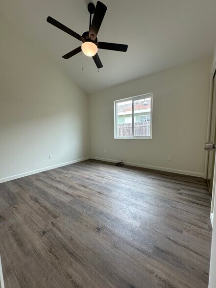 Building Photo - 3623 W 105th St