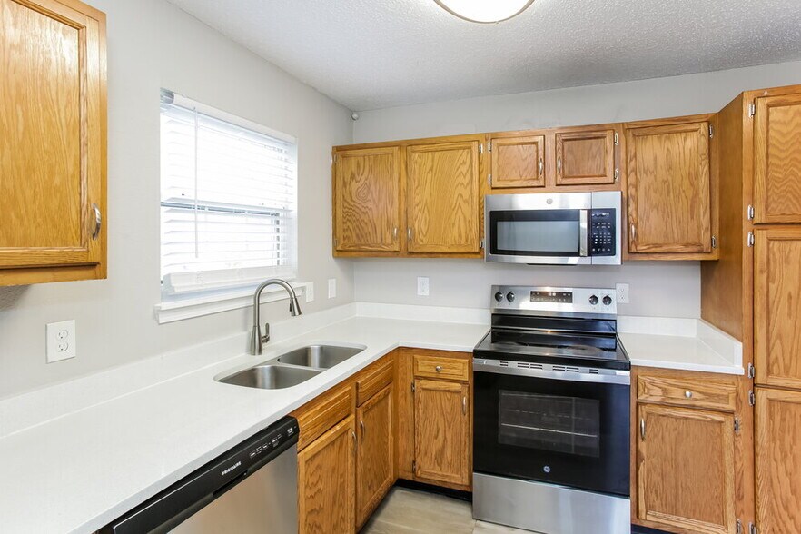 Building Photo - 4325 Barharbor Ct