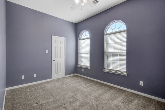 Building Photo - 6007 Dover Creek Ln