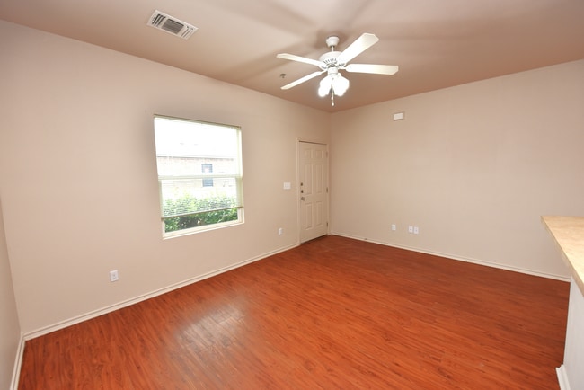 Building Photo - Chilton Village Apartments