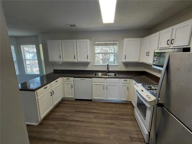 Building Photo - 3635 Spring Mesa Dr SW