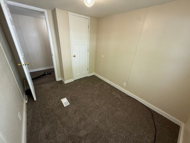 Building Photo - 3 Bed 2 Bath Mobile Home with Storage Shed...