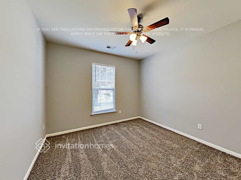 Building Photo - 14643 Eastgrove Dr