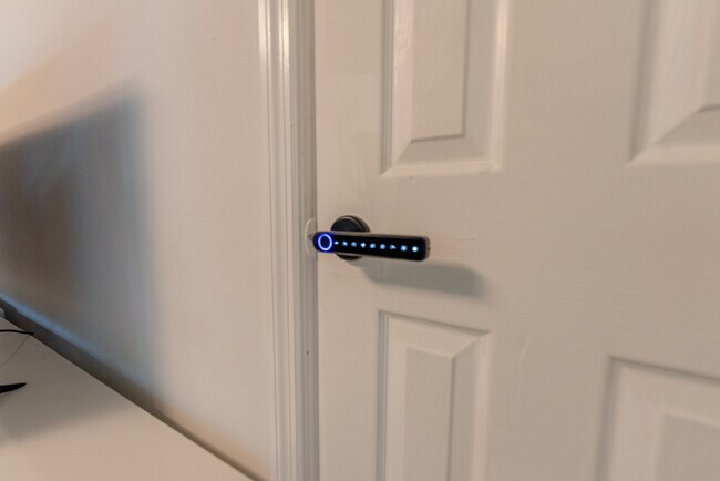 Building Photo - 2627 Ambergate Rd