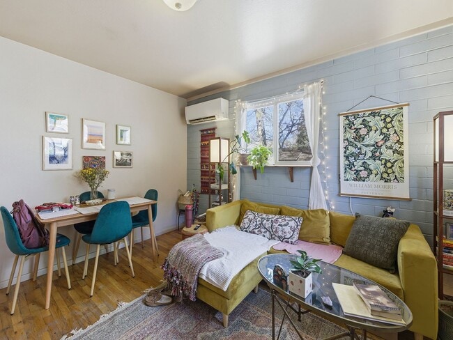 Interior Photo - Remington518 (CW-KS)