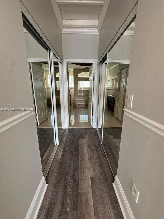 Building Photo - 1302 NW 139th Ave