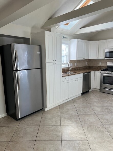 Kitchen - 29 Locust St