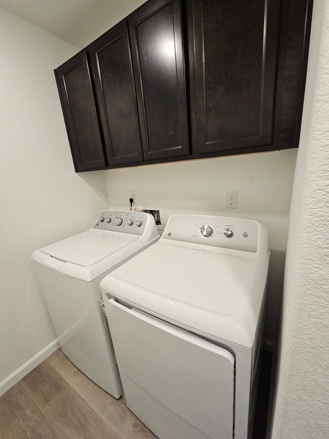 Building Photo - FURNISHED! Brand New 3 Bedroom, 2.5 Bath Home In Fernley