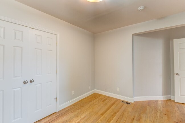 Building Photo - 79 Winchester Ave