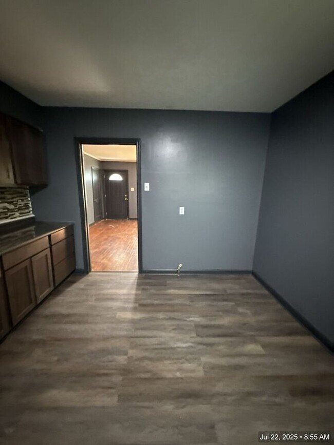 Building Photo - 761 Gracewood St