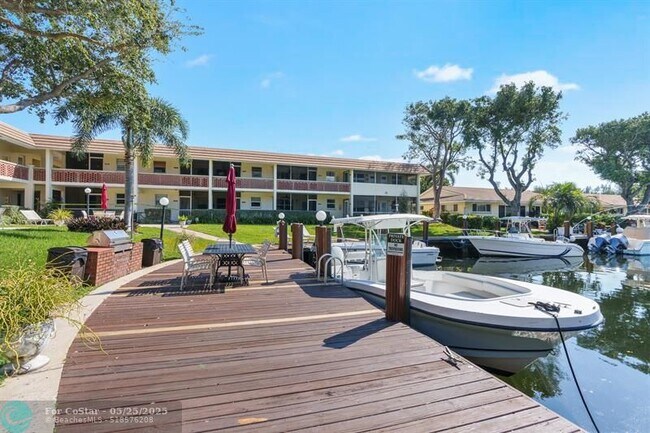 Building Photo - 2800 NE 14th Street Causeway