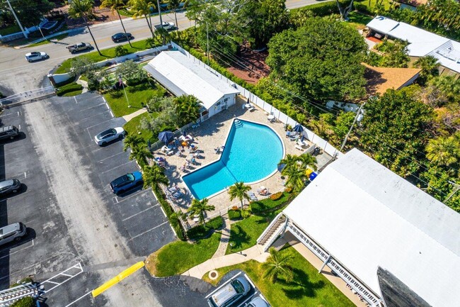 Building Photo - 5505 N Ocean Blvd