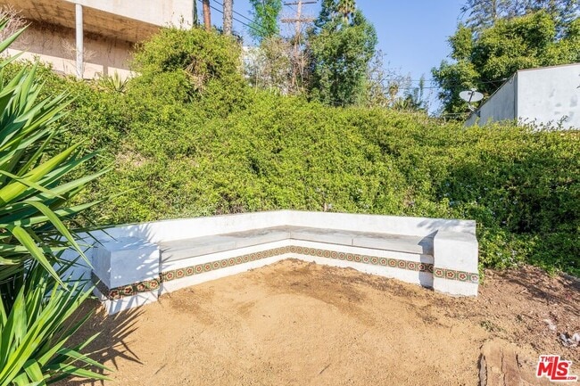 Building Photo - 3206 Larissa Dr