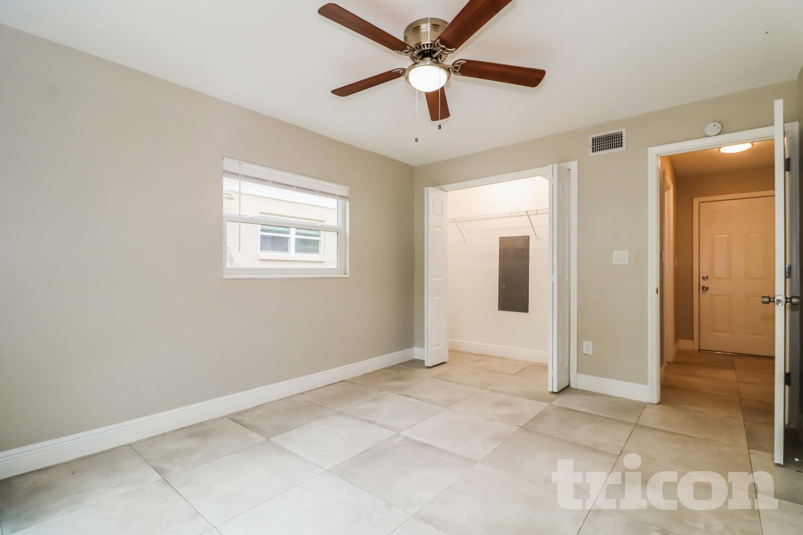 Building Photo - 1230 Kapok Kove Cir