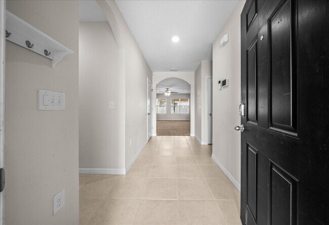 Building Photo - Move-In Ready! ***2 WEEKS FREE RENT**Beautiful 4-Bedroom Home with Modern Finishes & Room to Grow