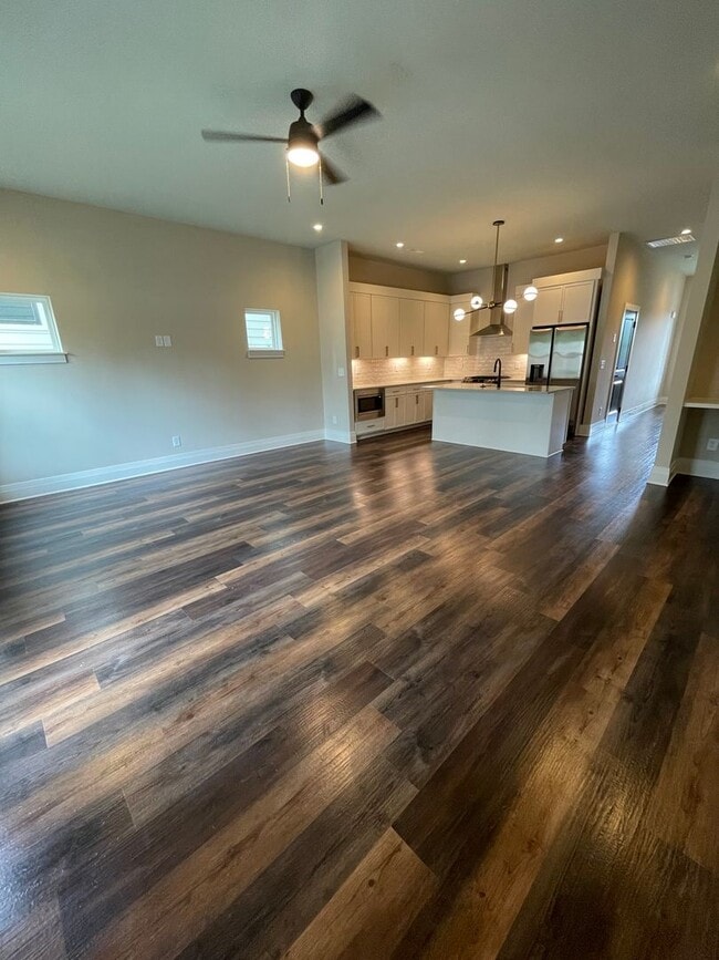 Building Photo - 1086 Noble Lp