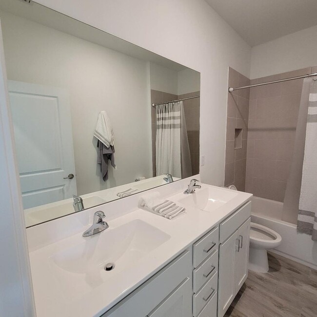 Building Photo - 8978 Zevon Ct